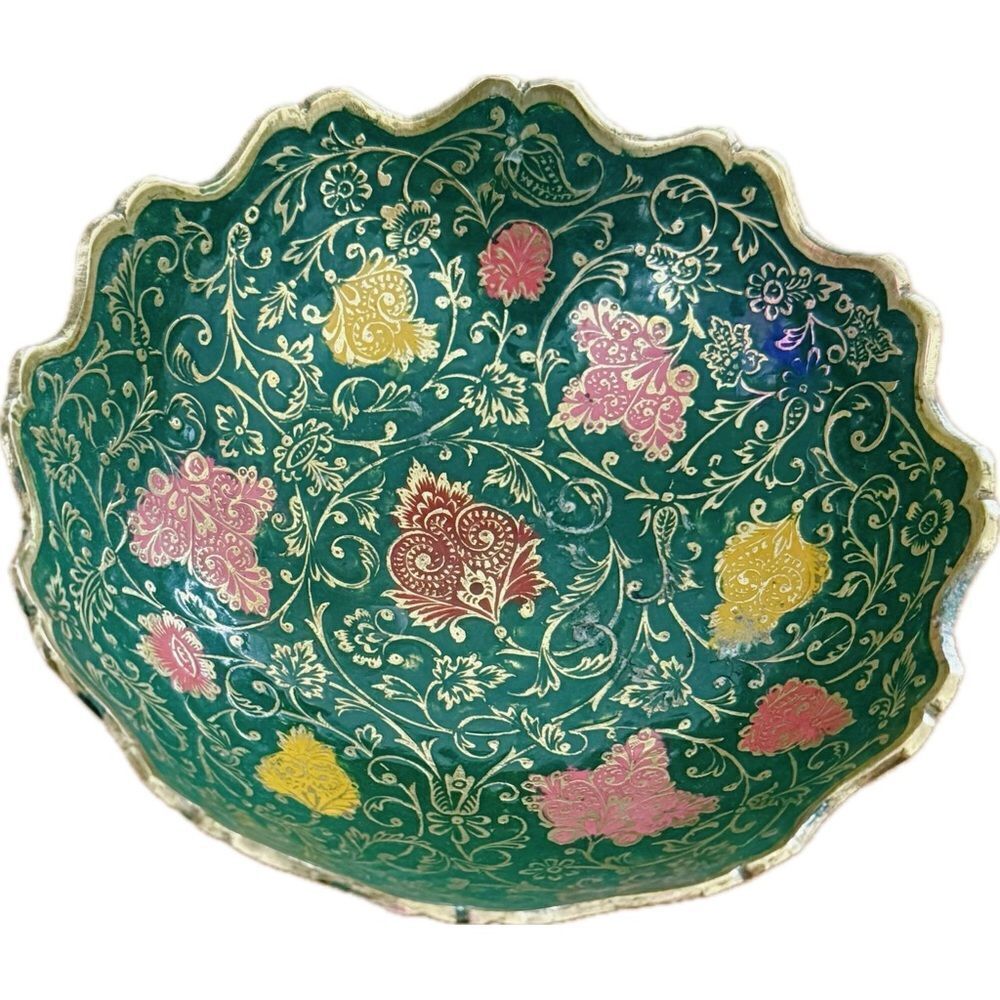 Vintage brass hand, painted peacock bowl, beautiful design ￼‎